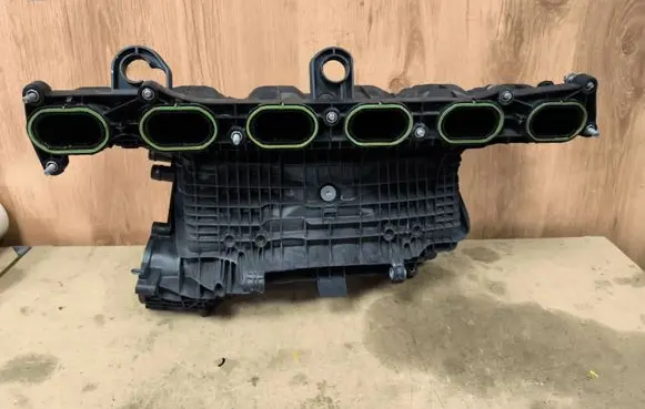 Mercedes-Benz GLS X167 Intake manifold A2560902000