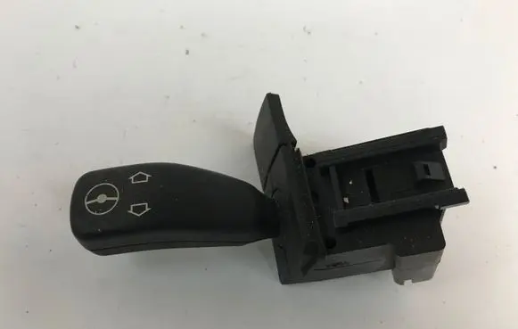 BMW 5 E39 Steering wheel adjustment handle/lever 8373901 LK01800000