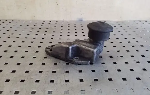 Audi A6 S6 C4 4A Engine mounting bracket 4A0199343D