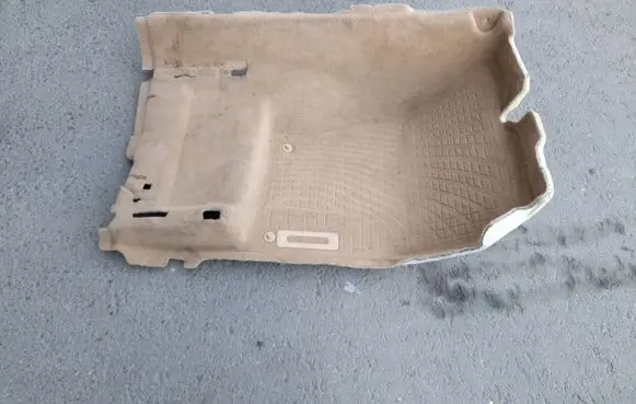 Porsche Cayenne (92A) Front floor carpet liner 