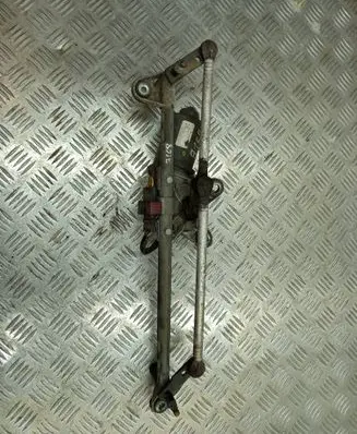 Front wiper linkage and motor