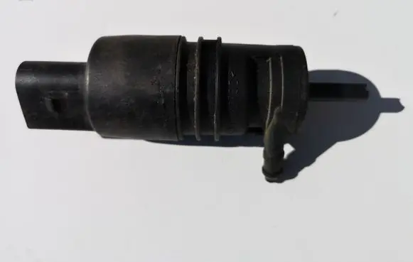 Volkswagen Golf V Engine bonnet/hood lock release cable 