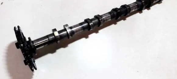 Ford Mondeo Mk III Camshaft xs7q6b292ae