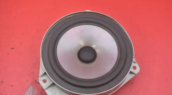 Subaru Forester SG Subwoofer speaker