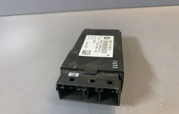BMW 7 F01 F02 F03 F04 Seat heating relay 9216468 61359216468 61357476485
