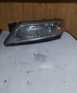 Renault Laguna II Headlight/headlamp 8200002845 89004687