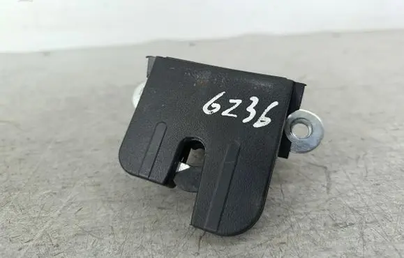 Volkswagen Touran I Tailgate lock latch 