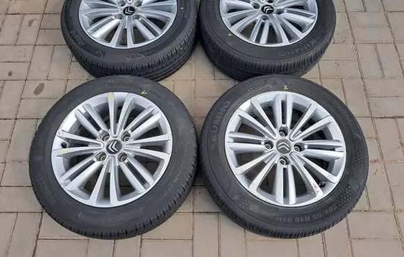 Citroen C4 II R16 alloy rim 9687802977