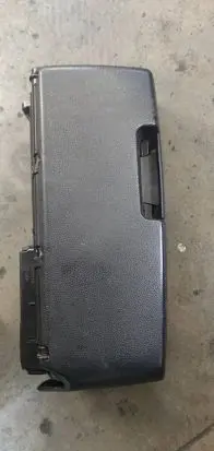 Mercedes-Benz E W212 Front trunk storage compartment A2128100304 18102010 01212101001