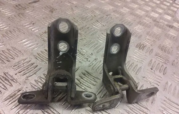 Mitsubishi Outlander Front door hinge set 