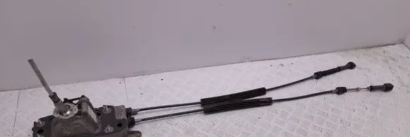 Volkswagen Tiguan Gear shifter/selector 5N0711049T