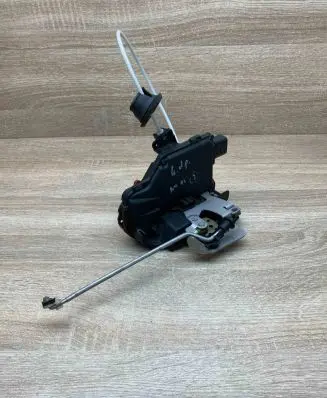 Audi A4 S4 B5 8D Front door lock AudiA4DoorLock