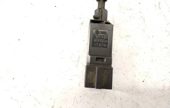Volkswagen Golf IV Brake pedal sensor switch 927189D