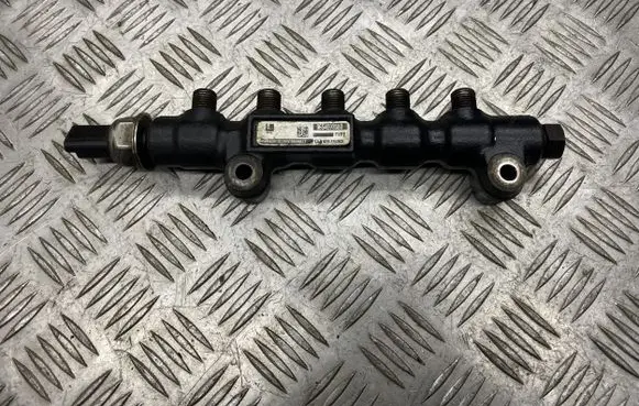 Citroen C4 I Fuel main line pipe 9654592680 A0942015205