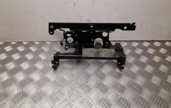 Mercedes-Benz EQE v295 Engine mounting bracket A2978352200