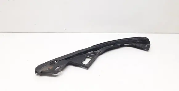 Volvo V50 Front bumper mounting bracket 30744957