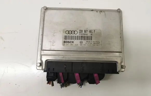 Volkswagen PASSAT B5 Engine control unit/module 3B0907401F 0281001938