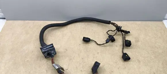 BMW 3 E90 E91 Fuel injector wires 758060105