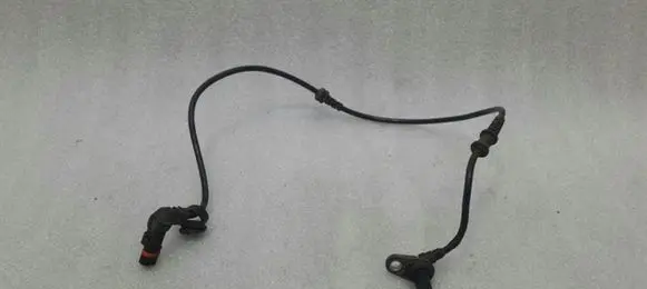 Mercedes-Benz E W212 ABS brake wheel speed sensor A2125400217