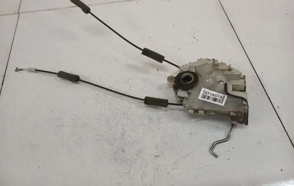 Honda FR-V Rear door lock 