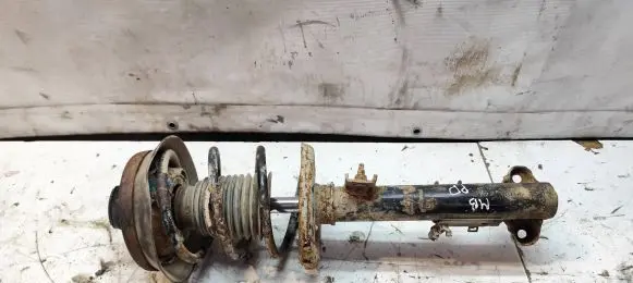 Mercedes-Benz C W203 Front shock absorber with coil spring