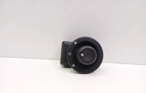 Renault Laguna II Wing mirror switch 8200002442A