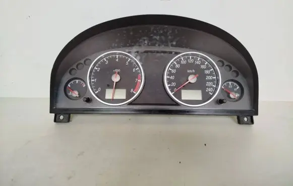 Ford Mondeo Mk III Speedometer (instrument cluster) 1S7F10841