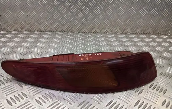 Alfa Romeo GT Rear/tail lights set 60681559