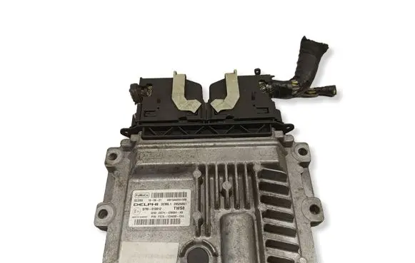Ford Mondeo MK V Engine control unit/module DS7112B684XB 28526861 FS7A12A650CVJ
