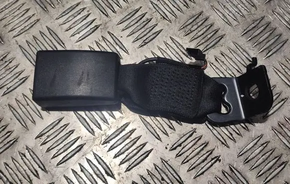 BMW 2 F22 F23 Front seatbelt buckle 7266352