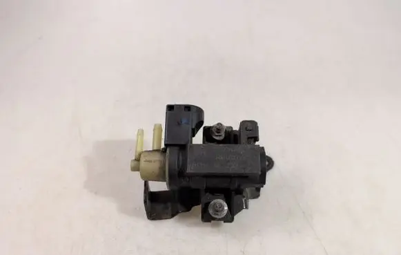 Renault Trafic III (X82) Turbo solenoid valve 149576616R 8200790180