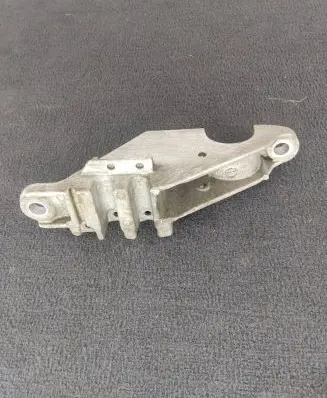 BMW M5 Sway bar bush bracket, front 6884012 TS7699 18574710