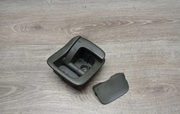 Volvo S60 Engine bonnet (hood) release handle 9175853 8650740