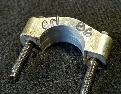 Chevrolet TrailBlazer Camshaft holder 