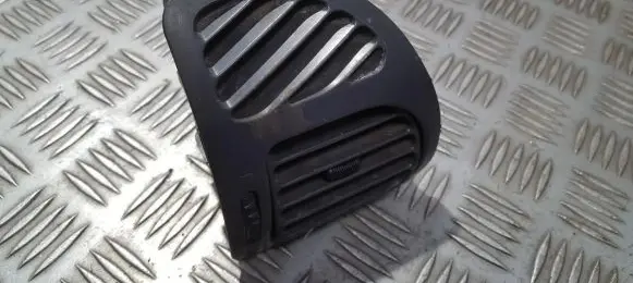 Dash center air vent grill
