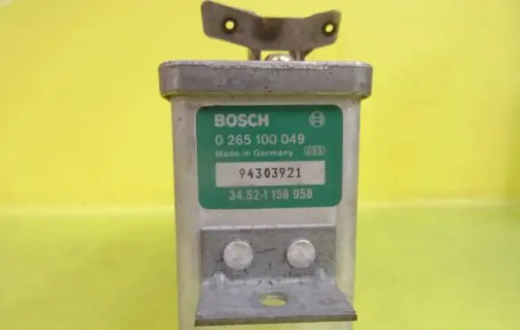 BMW 5 E34 ABS control unit/module 0265100049