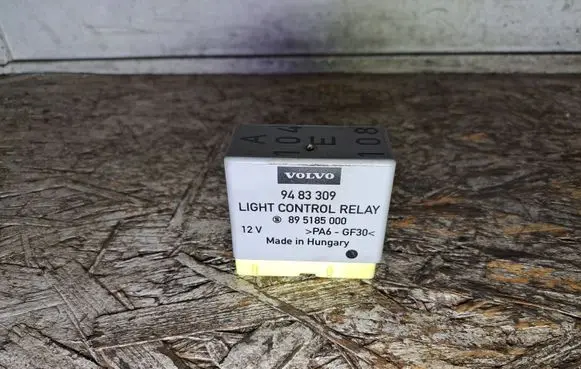 Volvo S70 V70 V70 XC Light relay 9483309 895185000