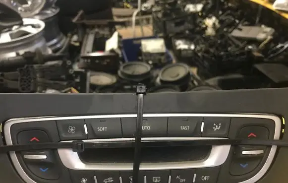 Renault Megane III Climate control/heater control trim 