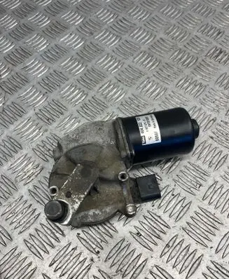 BMW 5 E60 E61 Front wiper linkage and motor 6987475 6056F