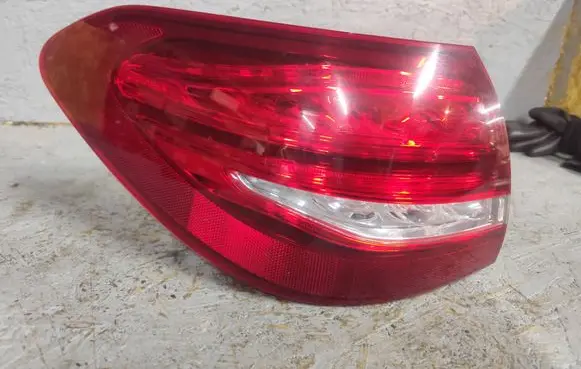 Mercedes-Benz C W205 Rear/tail lights A2059065100 624500E13616 YAP2584914