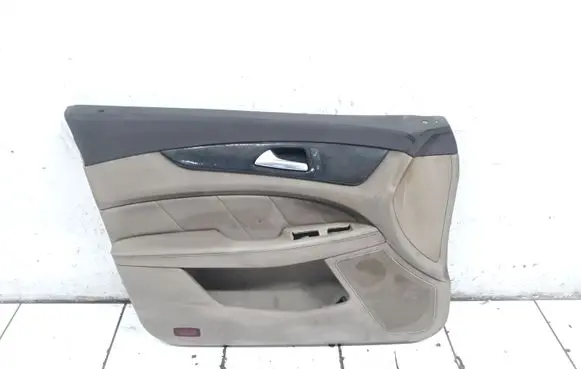 Mercedes-Benz CLS C218 X218 Front door card panel trim A2187200128