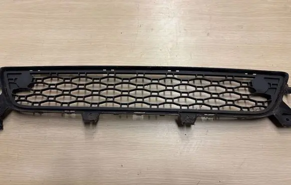 Volvo XC60 Front bumper lower grill 30763423 30763422