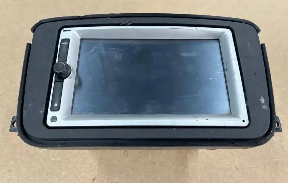 Smart ForTwo II Radio/CD/DVD/GPS head unit A4519060380 0000665 7649052110