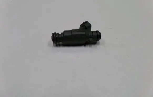 Audi A6 S6 C6 4F Fuel injector 079133551B
