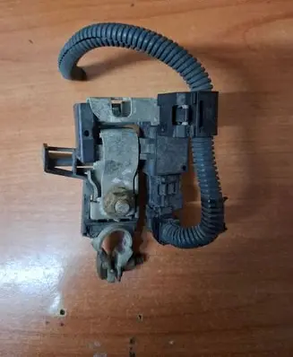 Toyota Yaris Negative earth cable (battery)