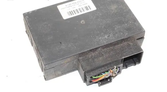 Skoda Fabia Mk1 (6Y) Central body control module 6Q0959433H