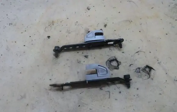 Fiat 500X Seat belt adjustment rail 7356523640