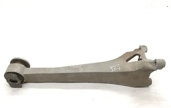 BMW 2 F45 Rear differential/diff mount bracket 685829502