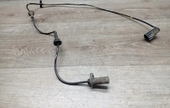 Volvo S60 ABS brake wheel speed sensor 10071160433 9496961