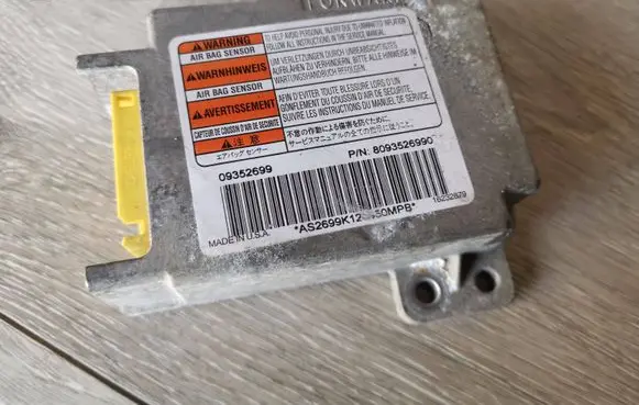 Isuzu Trooper Airbag control unit/module 8093526990 09352699